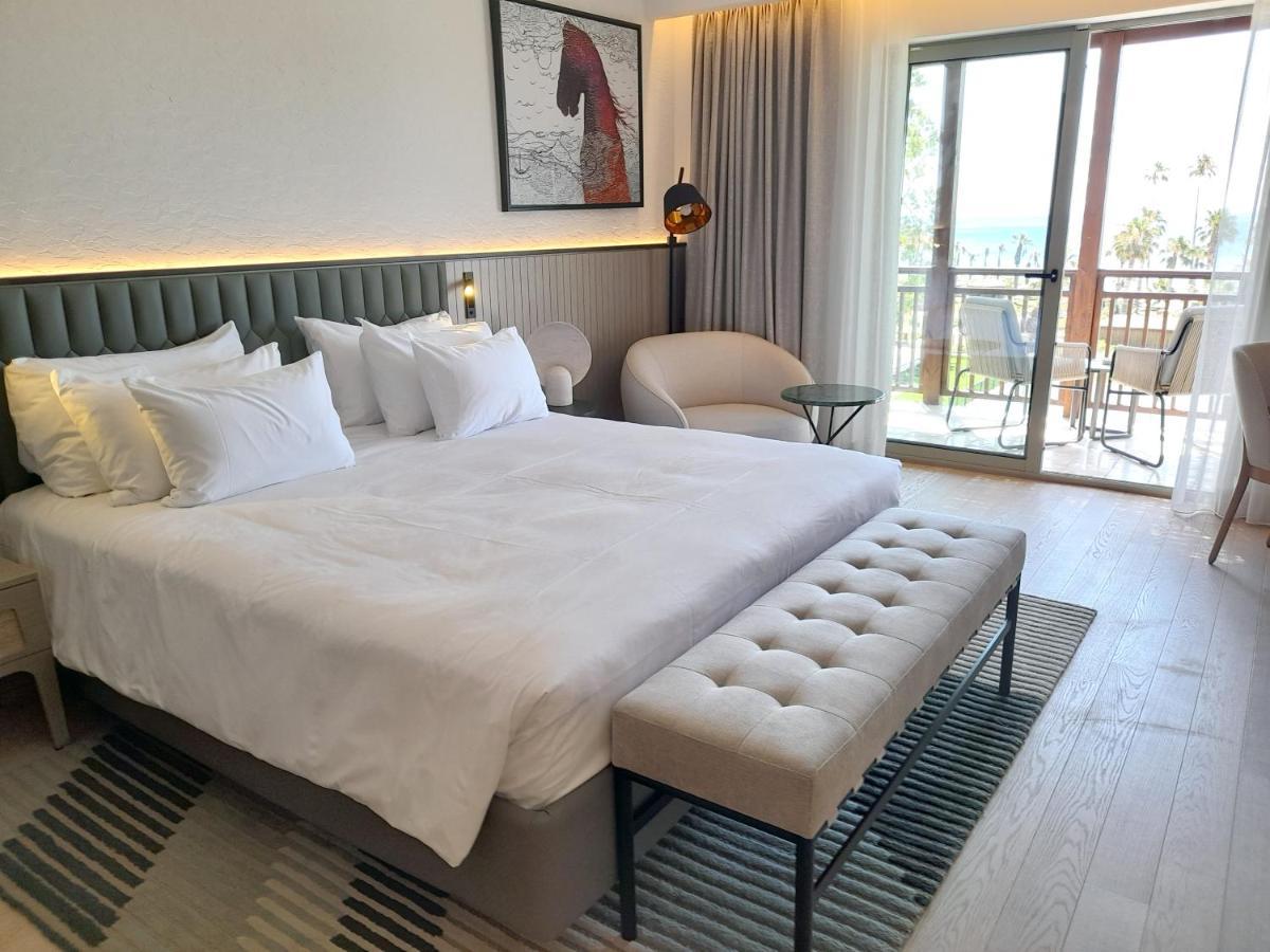 Radisson Collection Hotel, Bodrum Akyarlar Kültér fotó A bedroom at the hotel