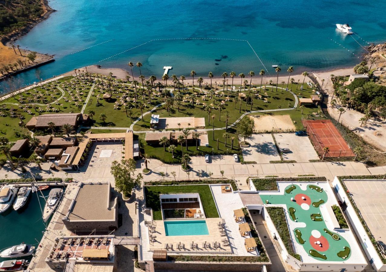 Radisson Collection Hotel, Bodrum Akyarlar Kültér fotó Aerial view of Porto Cervo